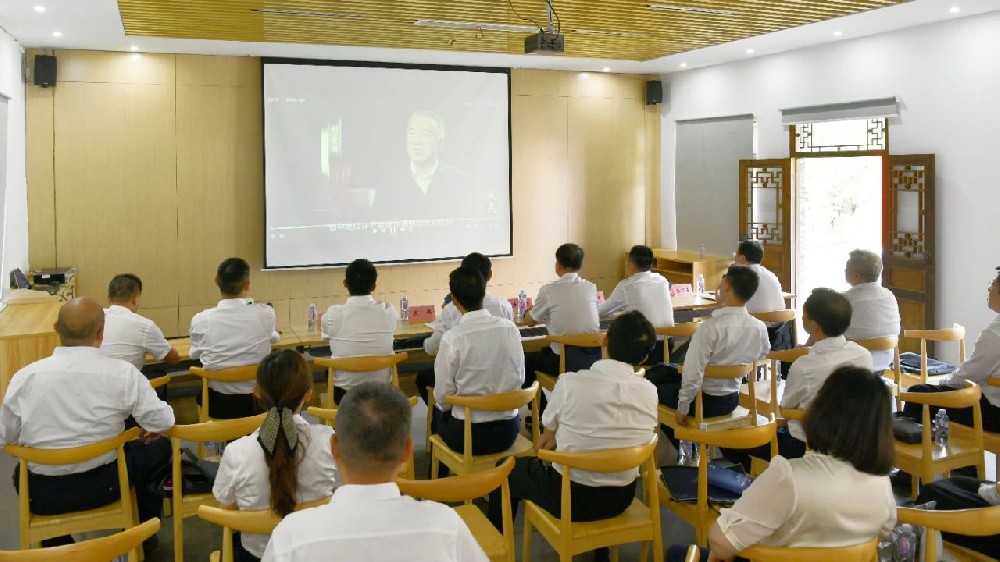 江苏远洋开展党委理论学习中心组（扩大）现场学习